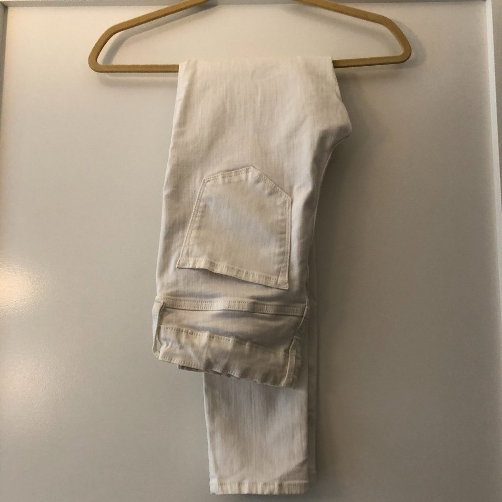 Old Navy White Skinny Jeans